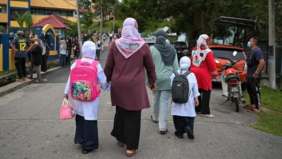 Malaysia schließt vor den SPM-Prüfungen mehrere Schulen, 6.000 Schüler erkrankt